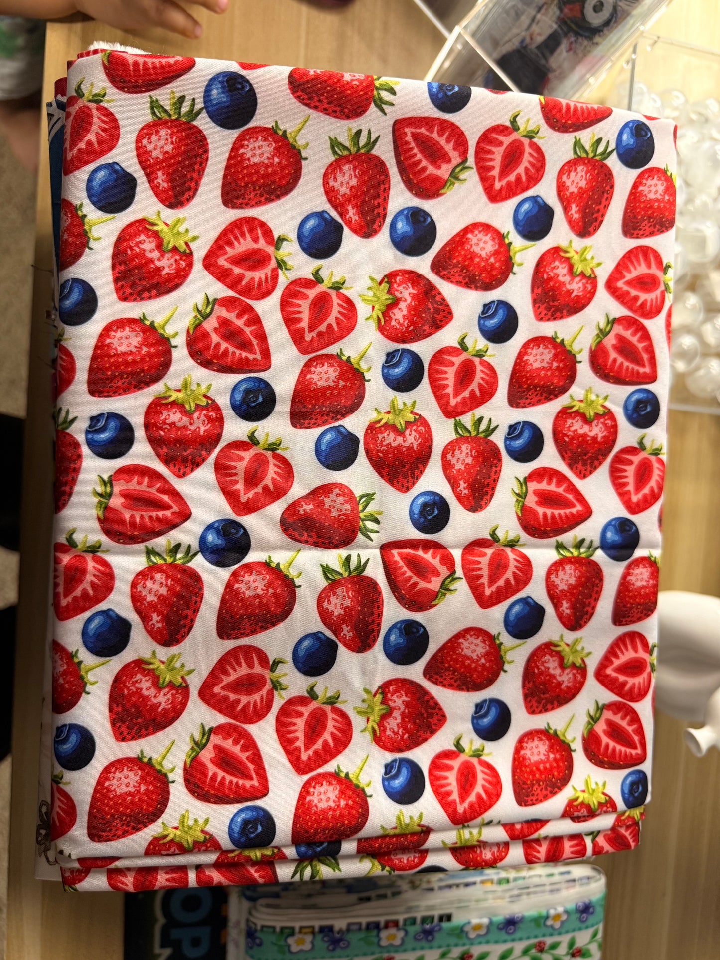 A33 strawberry blueberry π« π