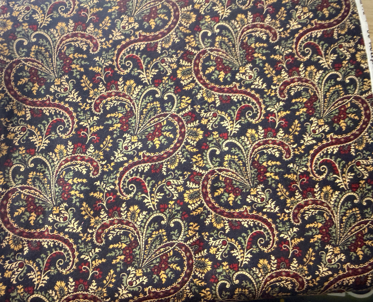 A12-  Vintage paisley 🥀