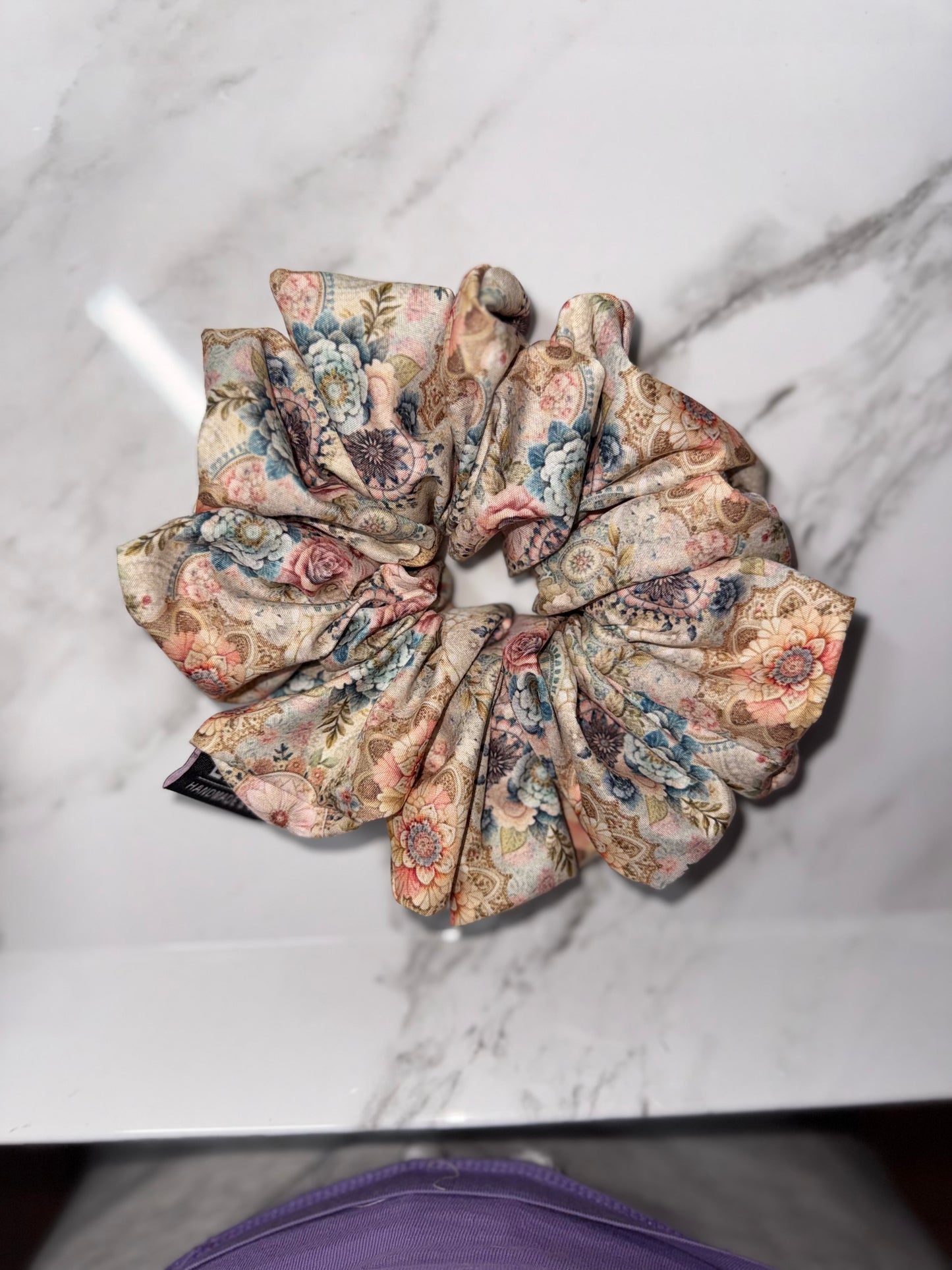 🌸 LALA XL SCRUNCHIE