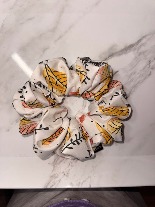 MAPLE XL SCRUNCHIE 🤍🍂, handmade scrunchie