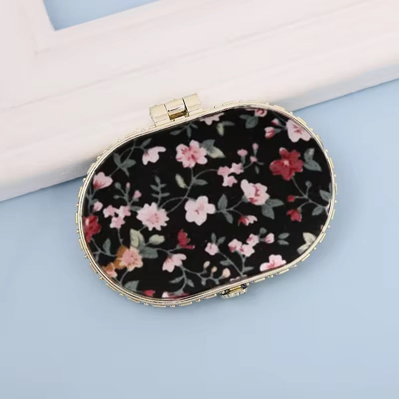 🖤🌹 Midnight Rose Compact Mirror🌹🖤
